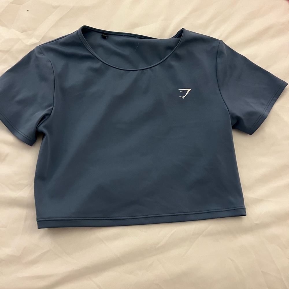 Gym shark Crop Top